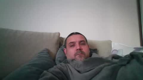 rul3ssuck online show from December 14, 8:23 am
