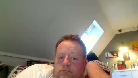 Snapshot of runepetter chatting on January 13, 1:06 pm bignorwegian online show from January 13, 1:06 pm