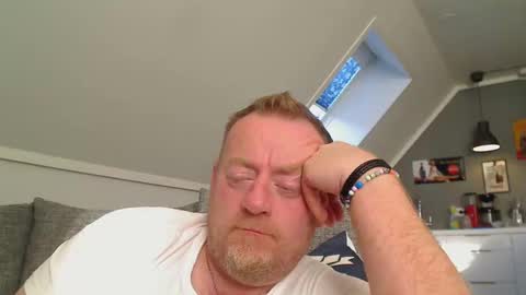 Snapshot of runepetter chatting on September 26, 3:32 pm bignorwegian online show from September 26, 3:32 pm