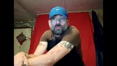 runyonpaso online show from April 6, 9:21 am