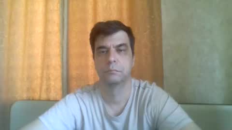 rusqadisx online show from June 4, 6:30 am