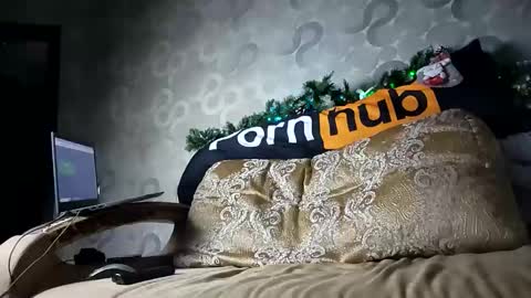 Snapshot of russianbear1917 chatting on December 27, 8:07 pm Mike online show from December 27, 8:07 pm