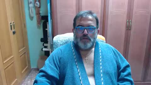 ruterete online show from November 16, 11:51 pm