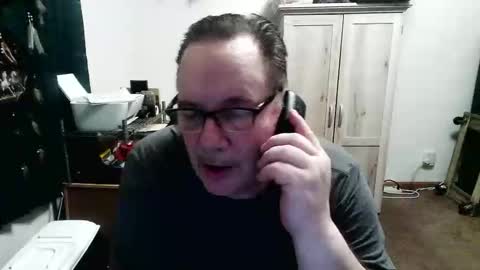 rwzar_1965 online show from April 2, 2:42 am