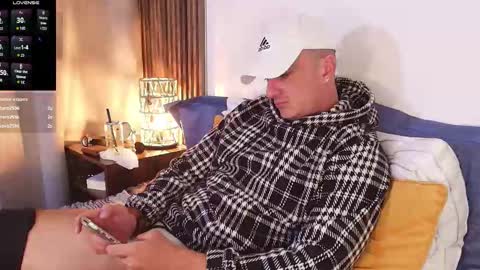 Sr Coast online show from March 16, 2:18 am