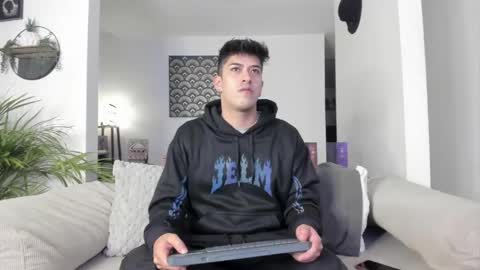 Ryan online show from May 21, 2:40 am