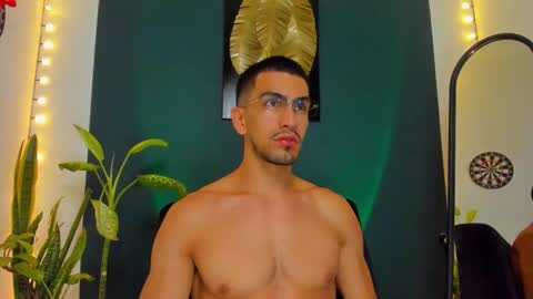 Ryan independent model online show from September 13, 11:11 am