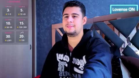 R Y A N online show from November 20, 11:53 am