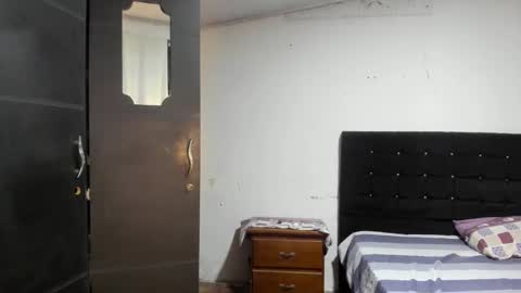 ryan_xc1 online show from February 23, 4:58 am