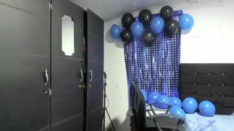 ryan_xc1 online show from July 12, 4:36 am
