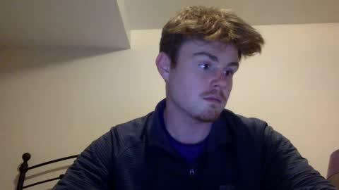 ryanhung_57 online show from January 29, 4:15 am