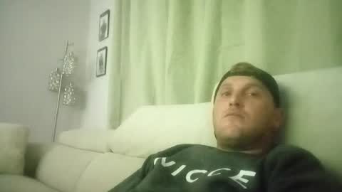 ryanlee24767720 online show from July 15, 12:28 am