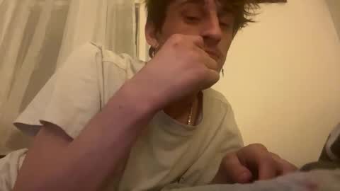 Snapshot of ryannisryyan chatting on September 16, 6:03 am But Ryan Please online show from September 16, 6:03 am