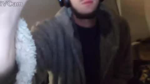 Snapshot of ryanogorman5858 chatting on March 8, 2:43 am anonomousstoneruk online show from March 8, 2:43 am