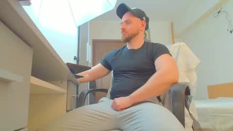 Ryanstone  online show from April 1, 1:41 pm