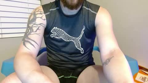 Snapshot of rylancolt chatting on December 18, 1:26 am Rylan Colte online show from December 18, 1:26 am