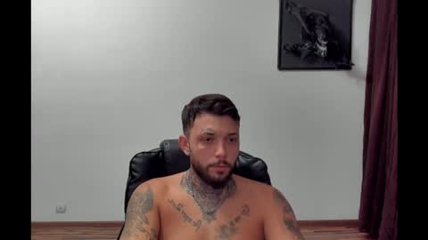 Snapshot of s1nmaster chatting on September 23, 7:13 pm s1nmaster online show from September 23, 7:13 pm