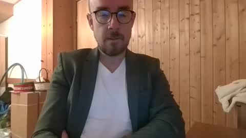 s_i_q online show from September 16, 7:09 am