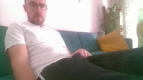 s_i_q online show from September 21, 8:58 am