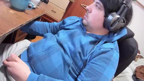 1141323  my Lord Mister Max   moms treasure online show from March 21, 8:19 am