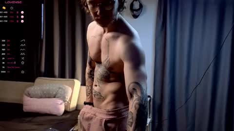 Adam online show from December 5, 12:01 pm