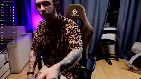 Adam online show from December 17, 4:31 am