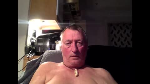 Snapshot of sail_naked chatting on February 8, 7:05 pm sail_naked online show from February 8, 7:05 pm