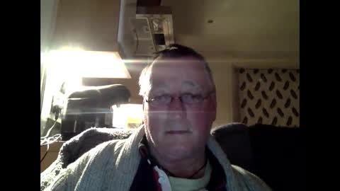 Snapshot of sail_naked chatting on February 7, 10:20 pm sail_naked online show from February 7, 10:20 pm