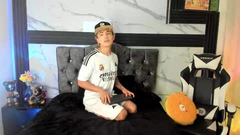 Juan online show from December 17, 5:58 am