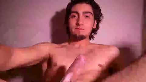 Snapshot of salmonman1305 chatting on February 28, 12:21 am salmonman1305 online show from February 28, 12:21 am