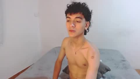 Snapshot of sam__cute chatting on October 1, 7:34 am sam__cute online show from October 1, 7:34 am