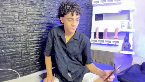 Snapshot of sam__cute chatting on February 23, 7:06 am sam__cute online show from February 23, 7:06 am
