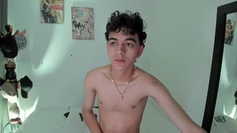 Snapshot of sam__cute chatting on December 26, 12:03 am sam__cute online show from December 26, 12:03 am