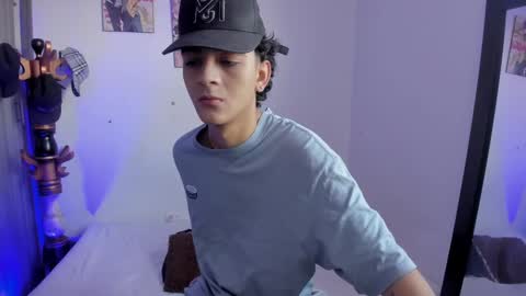 Snapshot of sam__cute chatting on January 15, 10:02 pm sam__cute online show from January 15, 10:02 pm