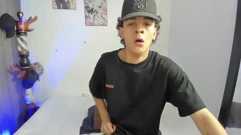 Snapshot of sam__cute chatting on January 10, 5:24 pm sam__cute online show from January 10, 5:24 pm