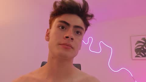 Sam Clark online show from November 3, 3:32 am