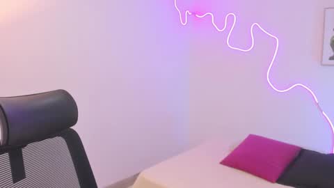 Sam Clark online show from November 7, 4:16 am