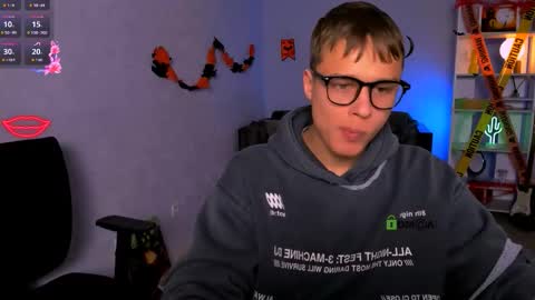 Sam online show from October 21, 7:39 pm