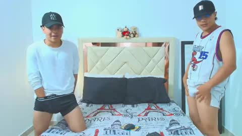 sam_tnt9 online show from October 13, 1:28 pm