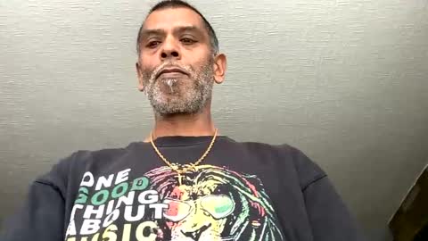 samegee online show from May 11, 1:35 pm