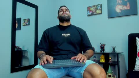 samir_hazard online show from December 6, 3:08 am