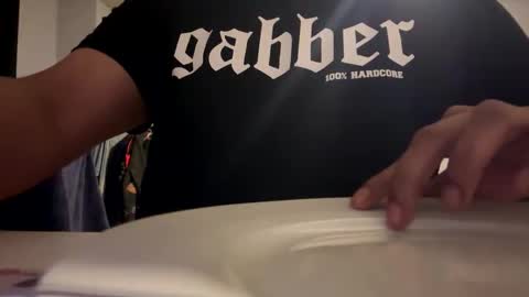 samsamlondon online show from December 10, 2:46 am