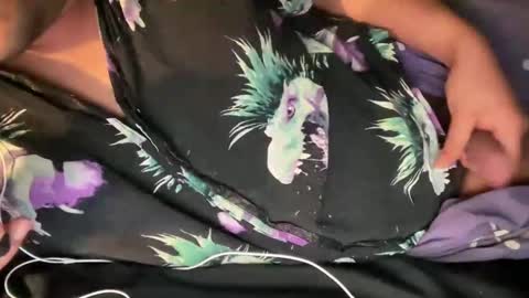 samsamlondon online show from January 6, 2:26 am