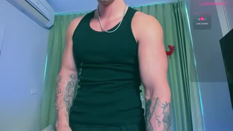 Snapshot of samuel_andrew chatting on December 30, 2:20 am Samuel online show from December 30, 2:20 am