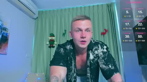 Snapshot of samuel_andrew chatting on December 21, 3:14 am Samuel online show from December 21, 3:14 am