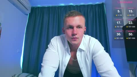Snapshot of samuel_andrew chatting on January 31, 4:14 am Samuel online show from January 31, 4:14 am
