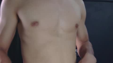 Snapshot of samuel_hills_ii chatting on September 22, 9:03 pm samuel_hills_ii online show from September 22, 9:03 pm