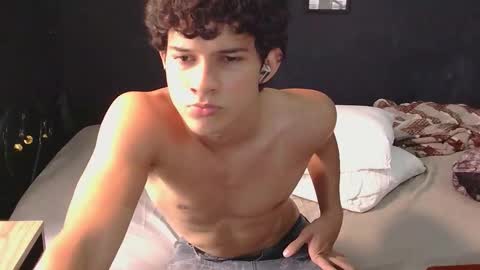 Snapshot of samuel_hills_ii chatting on October 3, 7:41 pm samuel_hills_ii online show from October 3, 7:41 pm