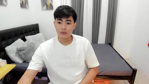 Sam online show from November 12, 6:35 pm