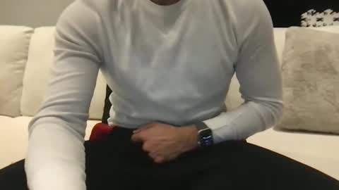 Snapshot of samwise2418 chatting on January 5, 8:43 am Sam W dick strip tease online show from January 5, 8:43 am